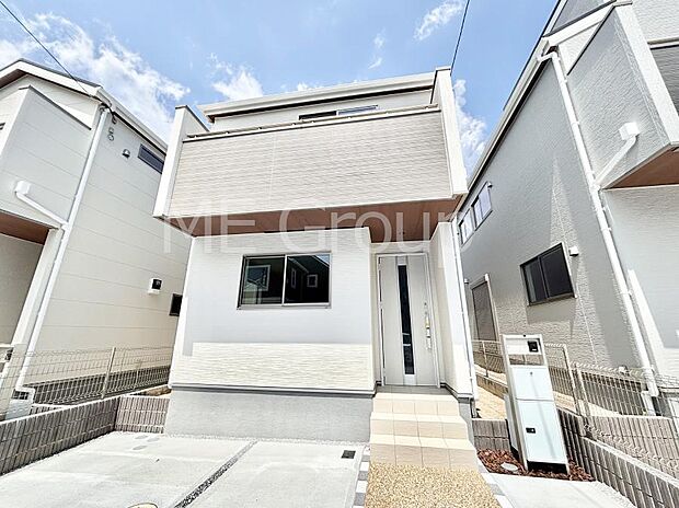 たっぷりの陽光と心地よい風が舞い込む住まい　