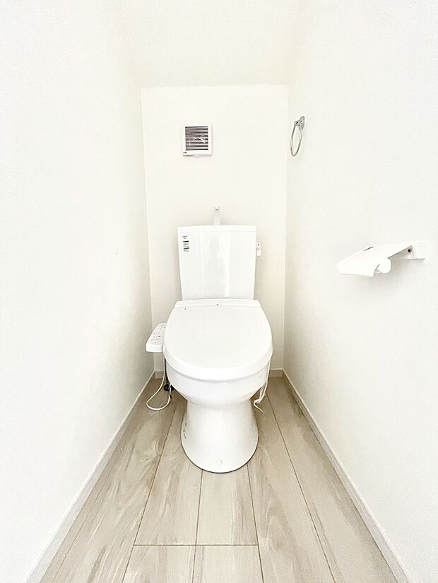 トイレは1階と2階それぞれに配置されていてとても便利です。