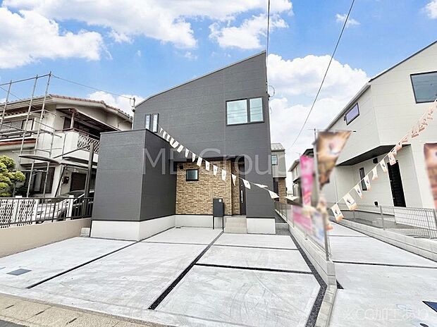 ◆3号棟◆~Exterior~ ここから始まる「日常」は家族にとって大切で貴重な時間。少しでも豊かに快適に。『快適』とは「家」と「街」と「環境」が調和した時に訪れるんだと改めて感じさせてくれます。