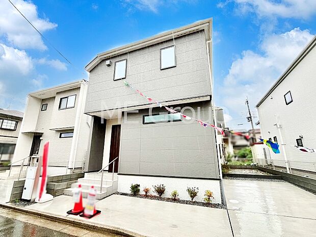 暮らしやすさと居心地の良さにこだわったシンプルで飽きのこないデザイン！