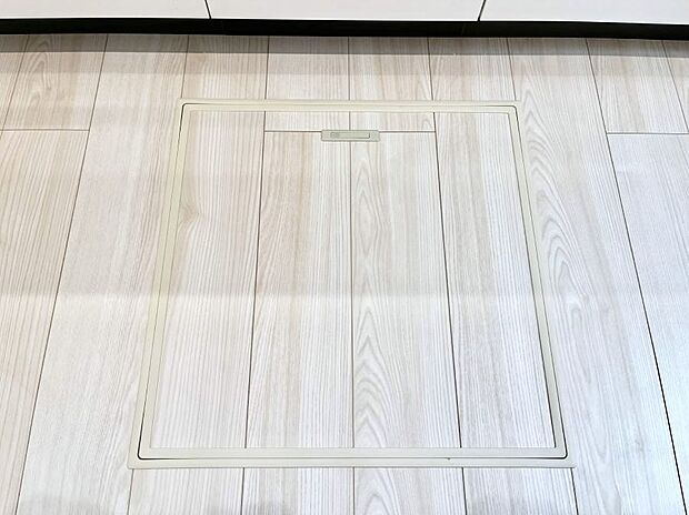 床下収納付き！日用品・非常用品の収納にも大活躍。