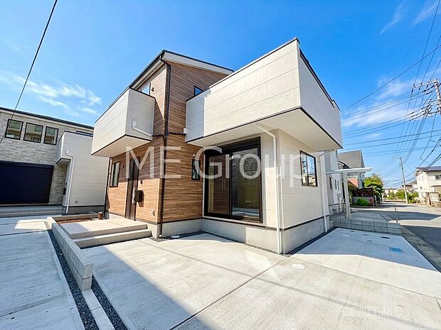 ◆2号棟◆~Exterior~ 閑静な住宅地で子育て家族にピッタリ。毎日のお散歩も快適な緑に恵まれたエリアで、自然に包まれた穏やかな暮らしを実現するための、ゆとりある住環境が整っています。