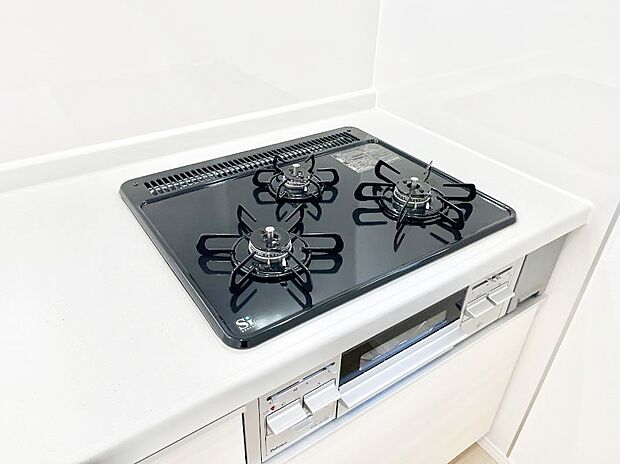 三口ガスコンロでお料理が一気にはかどりそう。