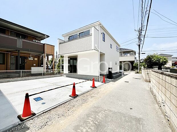 ～Exterior～　前面道路：北西 5.5m 公道、北東 3.15m 私道　住宅地になっているので車量も少なく、静かな立地です。子育て環境も良好です♪♪周辺環境もあわせてご案内させて頂きます。