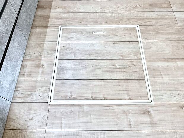 床下収納付き！日用品・非常用品の収納にも大活躍。