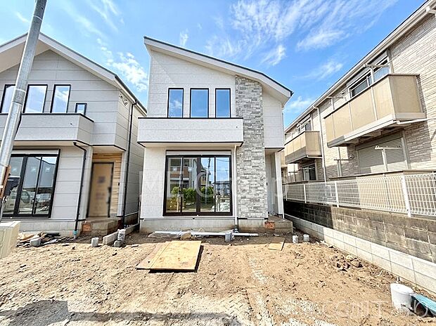 ◆1号棟◆~Exterior~ 「落ち着き」と「安らぎ」と「快適」を実現してくれます。いつ友人・親戚・来客が来ても決して油断しないハイスペックな邸宅。