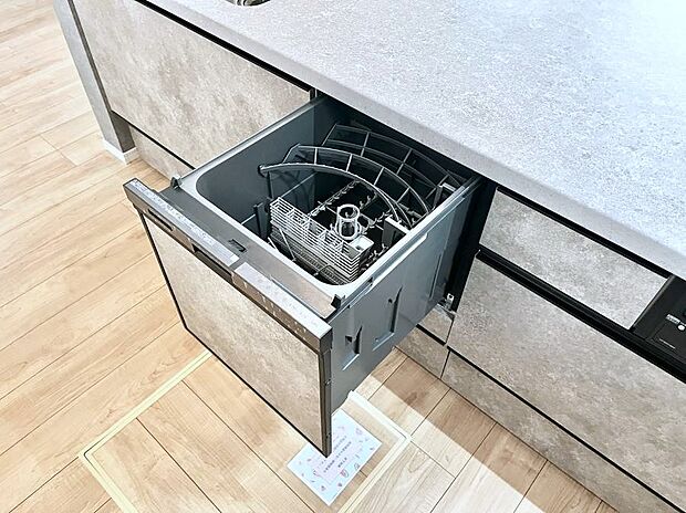 面倒なお片づけは食洗機にお任せ!家事の負担が減って、時間にも気持ちにもゆとりができます。