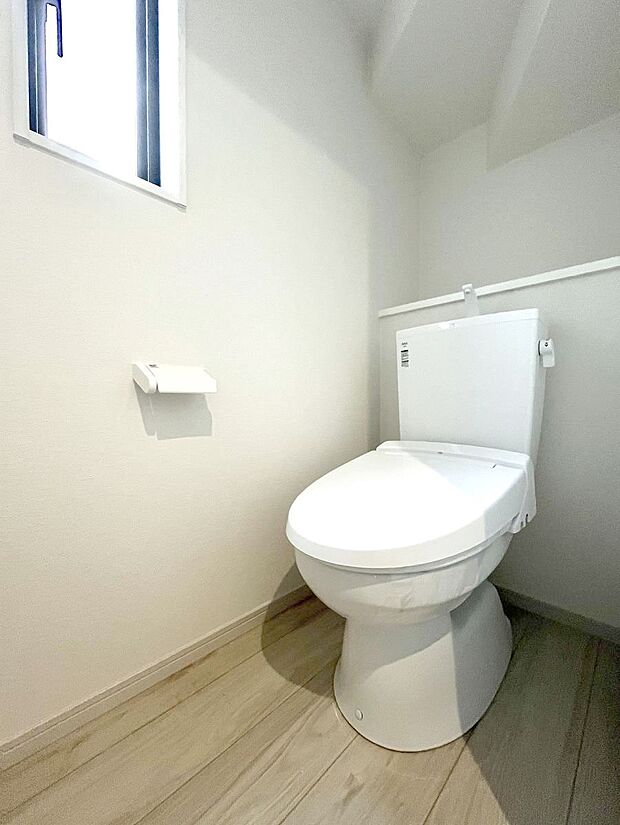 トイレは1階と2階それぞれに配置されていてとても便利です。