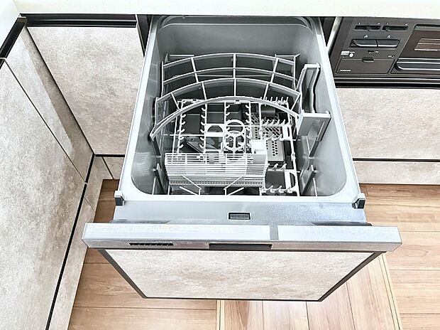 ◆2号棟◆面倒なお片づけは食洗機にお任せ!家事の負担が減って、時間にも気持ちにもゆとりができます。