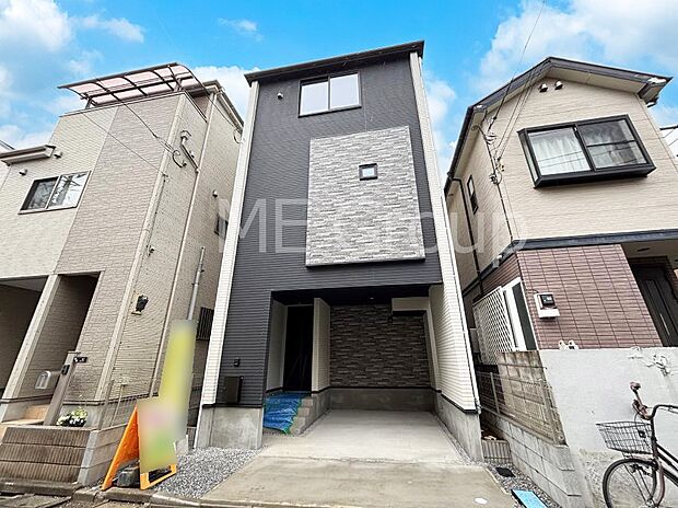 ～Exterior～　周辺には学校や買物施設もあり生活、子育てに適した環境が広がっています！「永住地」として、物件のご見学だけではなく、周辺の環境や通学できる学校についてもご相談ください！