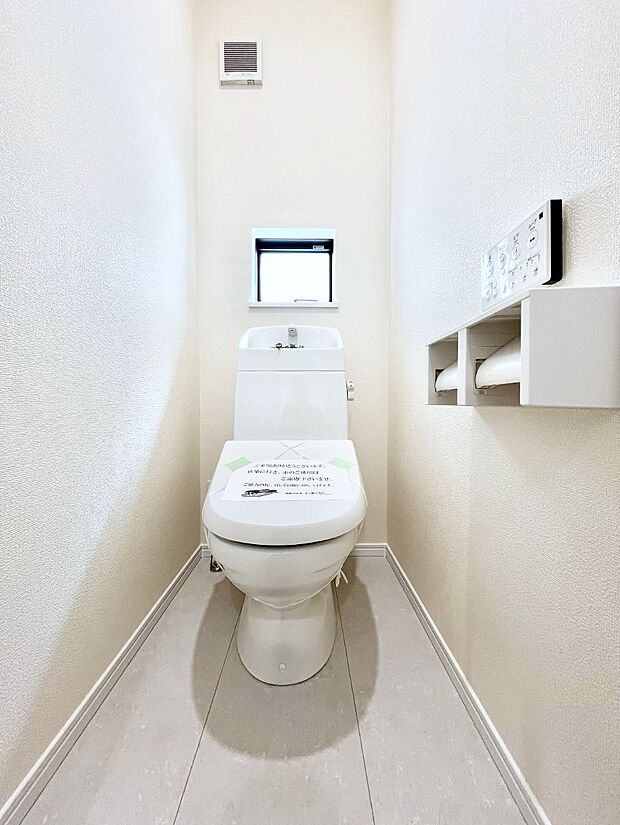 トイレは1階と2階それぞれに配置されていてとても便利です。