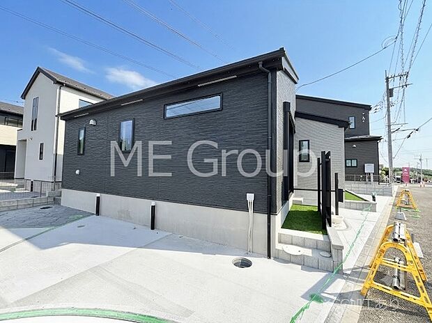 ゆったりと開放的な空間を楽しめる平屋建て!