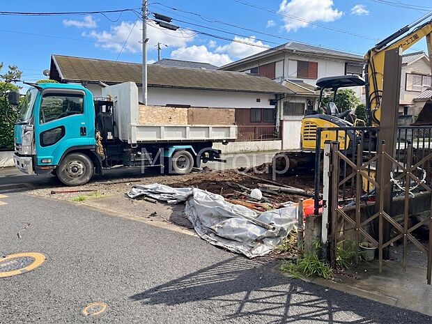 ◆2号棟◆~Exterior~ 周辺には学校や買物施設もあり生活、子育てに適した環境が広がっています!「永住地」として、物件のご見学だけではなく、周辺の環境や通学できる学校についてもご相談ください!