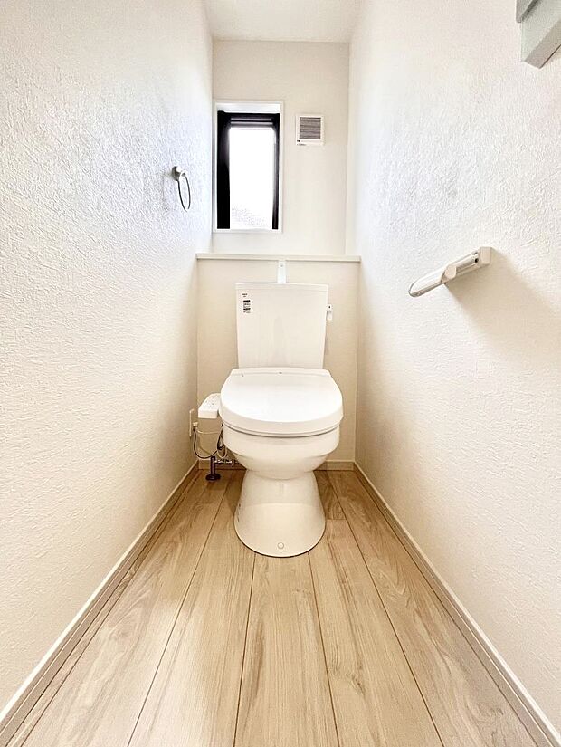 トイレは1階と2階それぞれに配置されていてとても便利です。
