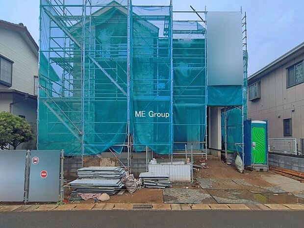 ~Exterior~ 閑静な住宅地で子育て家族にピッタリ。 毎日のお散歩も快適な緑に恵まれたエリアで、自然に包まれた穏やかな暮らしを実現するための、ゆとりある住環境が整っています。