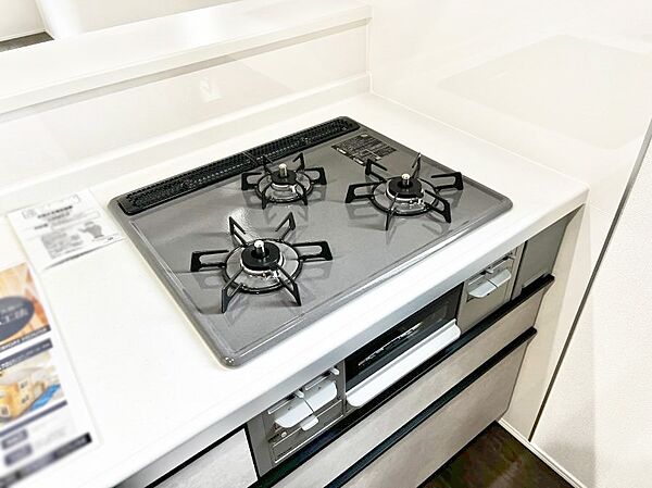 三口ガスコンロでお料理が一気にはかどりそう。