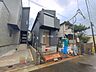 外観：～Exterior～　閑静な住宅地で子育て家族にピッタリ。毎日のお散歩も快適な緑に恵まれたエリアで、自然に包まれた穏やかな暮らしを実現するための、ゆとりある住環境が整っています。