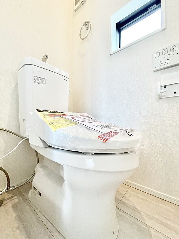 トイレは安心の2箇所!朝のバタバタも一安心です。