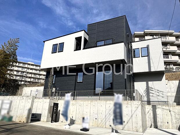 ◆No.8◆~Exterior~ 閑静な住宅地で子育て家族にピッタリ。 毎日のお散歩も快適な緑に恵まれたエリアで、自然に包まれた穏やかな暮らしを実現するための、ゆとりある住環境が整っています。