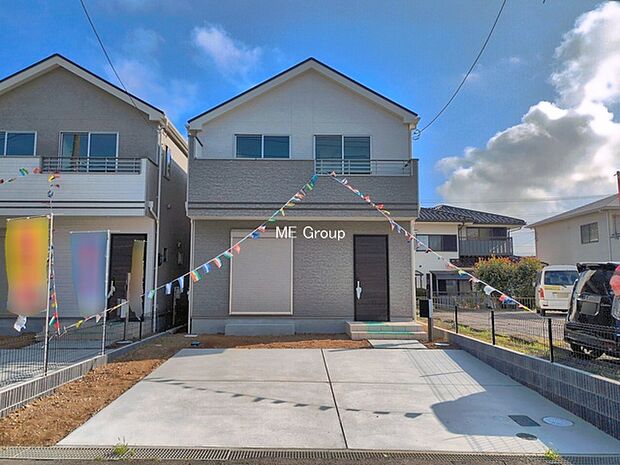 ◆B号棟◆~Exterior~ お家のグレードだけでなく、街並みや周辺環境も大切なポイントです。どんな場所に暮らすかで、日々の快適さや将来の住み心地は大きく変わってきます。