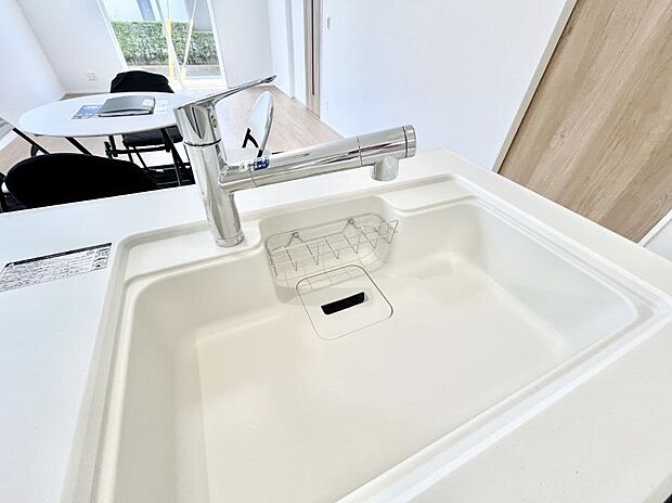◆1号棟◆広々としたシンクでお料理やお皿洗いもラクラク快適に！