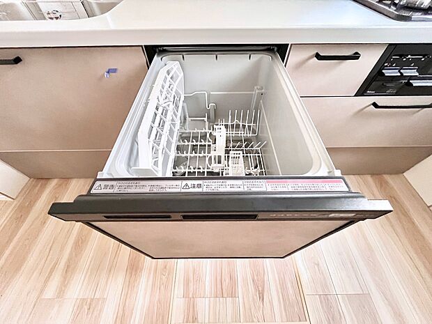 面倒なお片づけは食洗機にお任せ!家事の負担が減って、時間にも気持ちにもゆとりができます。