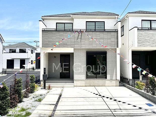 洗練された外観、上質な住空間が広がる室内は永く安心して過ごせる住居です。