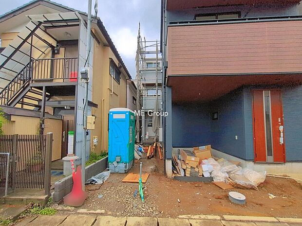 ◆2号棟◆~Exterior~ 忙しく過ぎゆく日常を置き去るほど、ゆったりした時間が流れる住環境。『快適』は「家」と「街」と「環境」が調和した時に訪れるだと改めて感じさせてくれます。