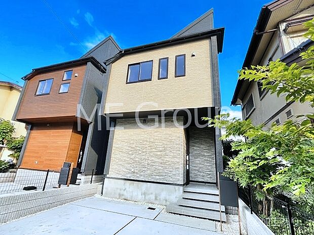 ◆1号棟◆~Exterior~ 「落ち着き」と「安らぎ」と「快適」を実現してくれます。いつ友人・親戚・来客が来ても決して油断しないハイスペックな邸宅。こだわりの家づくりを始めましょう♪