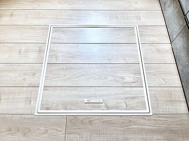 床下収納付き!日用品・非常用品の収納にも大活躍。