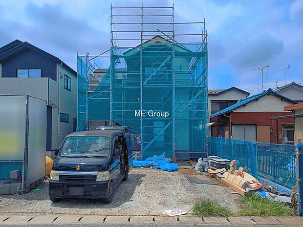◆1号棟◆~Exterior~ 閑静な住宅地で子育て家族にピッタリ。毎日のお散歩も快適な緑に恵まれたエリアで、自然に包まれた穏やかな暮らしを実現するための、ゆとりある住環境が整っています。