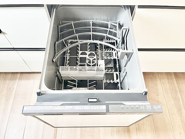 面倒なお片づけは食洗機にお任せ!家事の負担が減って、時間にも気持ちにもゆとりができます。