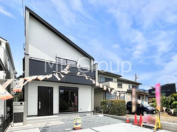 ◆3号棟◆~Exterior~ 閑静な住宅地は、伸び伸びスローライフを叶えてくれます。自然豊富な季節の移ろいを身近に感じられる環境で子育てすれば、お子様もきっと素直に成長してくれるはずです!