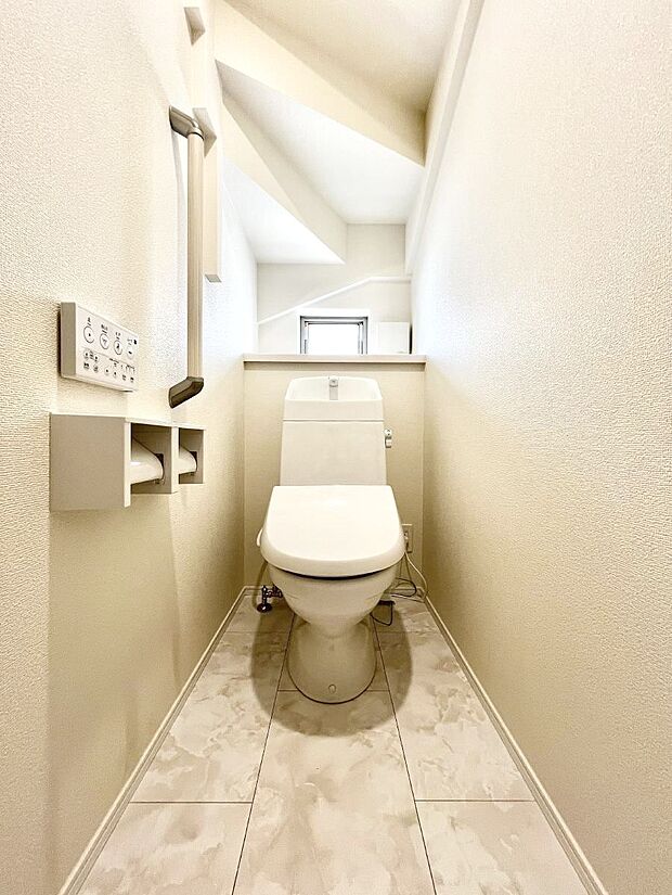 トイレは1階と2階それぞれに配置されていてとても便利です。