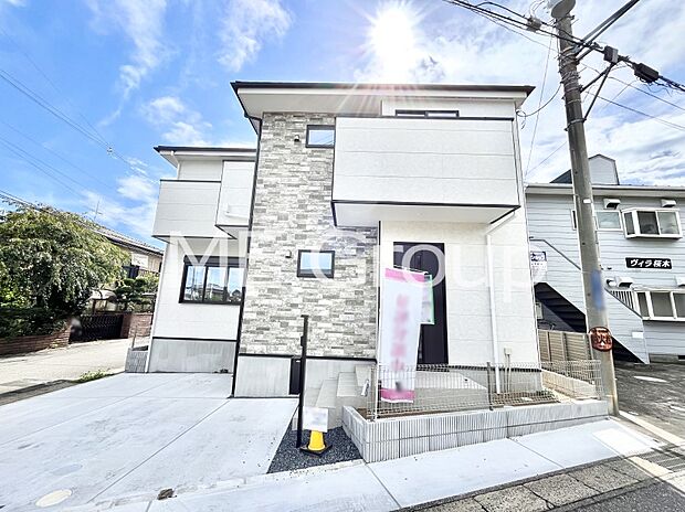 ～Exterior～　千葉都市モノレール2号線「桜木」駅徒歩9分駅近の利便性と豊かな自然を享受する住環境のもと、彩り豊かな快適な暮らしは家族を笑顔にしてくれそうです。