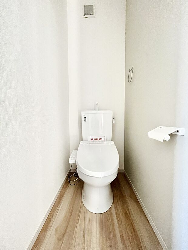 トイレは安心の2箇所!朝のバタバタも一安心です。