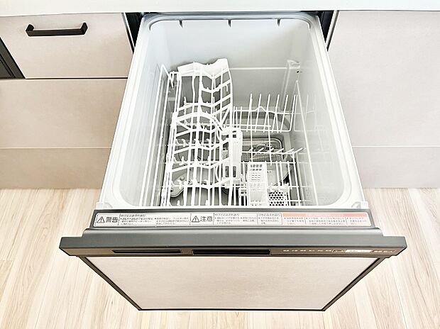 ◆1号棟◆面倒なお片づけは食洗機にお任せ！家事の負担が減って、時間にも気持ちにもゆとりができます。