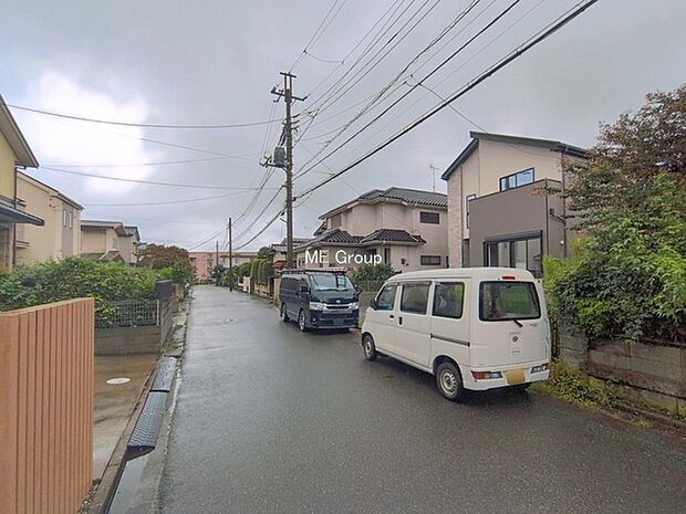 ~Exterior~ 東 6m 公道 住宅地になっているので車量も少なく、静かな立地です。子育て環境も良好です♪♪周辺環境もあわせてご案内させて頂きます。