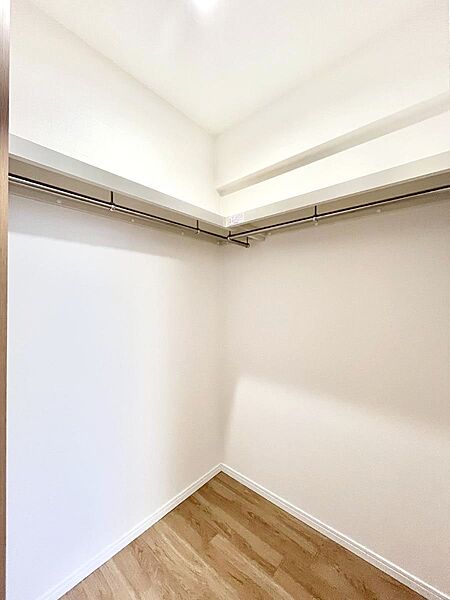 ウォークインクローゼットのある住まいでスッキリ快適な生活を
