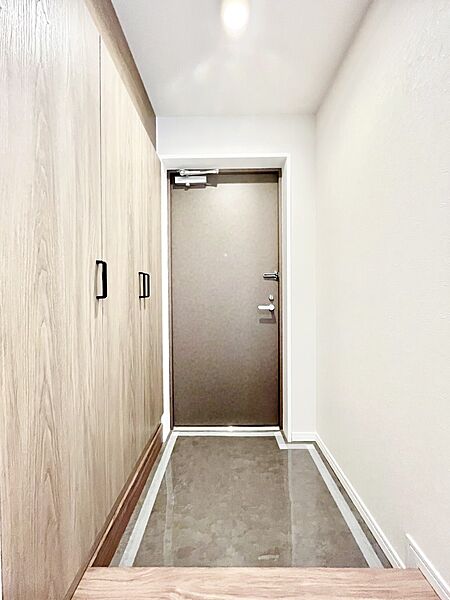 いつも気持ち良くご家族を迎えられる玄関収納付　