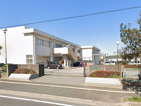 中学校 850m 千葉市立磯辺中学校