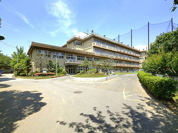 中学校 1930m 千葉市立天戸中学校