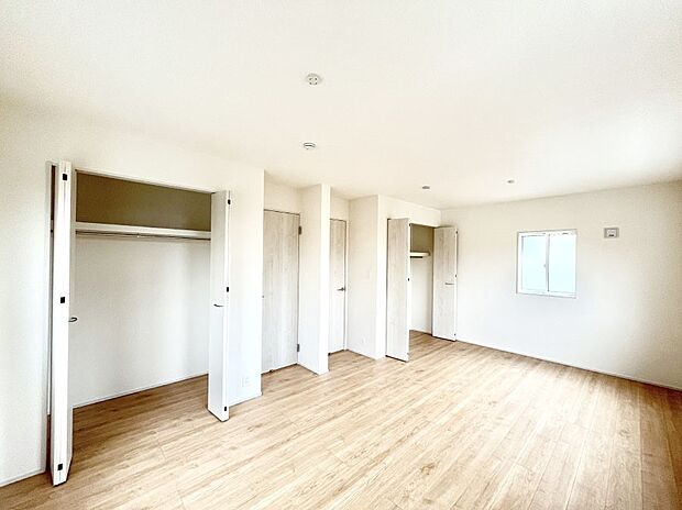 将来は2部屋にすることもできますね。お年頃になったら夢の個室にチェンジ!