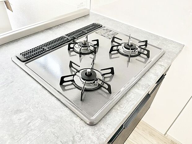 三口ガスコンロでお料理が一気にはかどりそう。