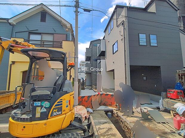◆A号棟◆~Exterior~住宅地になっているので車量も少なく、静かな立地です。家族がのびのびと暮らせる家で子育て環境も良好です♪♪周辺環境もあわせてご案内させて頂きます。