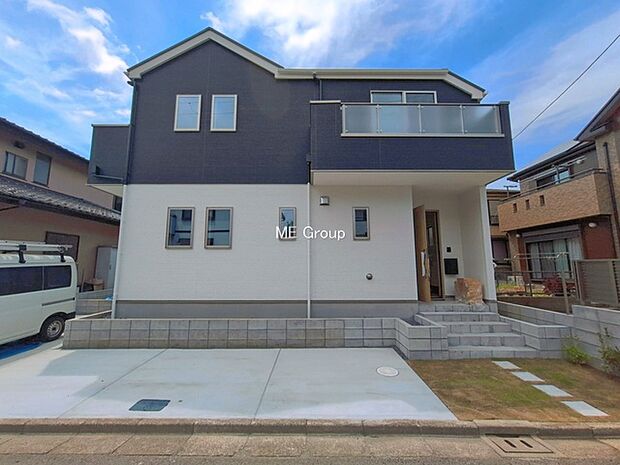 ～Exterior～　閑静な住宅地で子育て家族にピッタリ。毎日のお散歩も快適な緑に恵まれたエリアで、自然に包まれた穏やかな暮らしを実現するための、ゆとりある住環境が整っています。