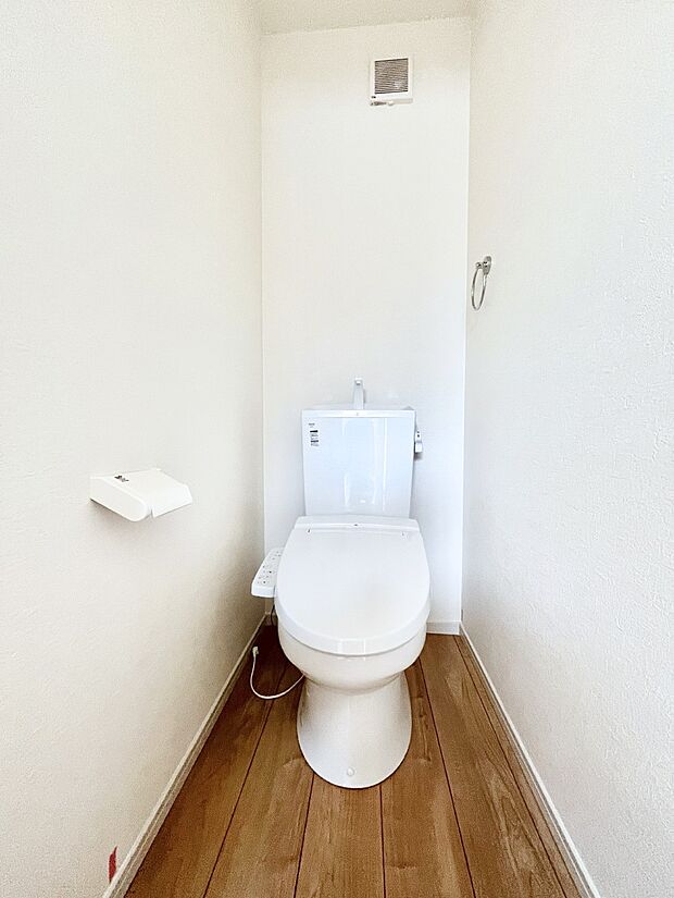 ウォシュレット付きトイレが1階と2階それぞれに配置されていてとても便利です。