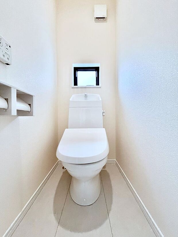 トイレは温水洗浄機能付き