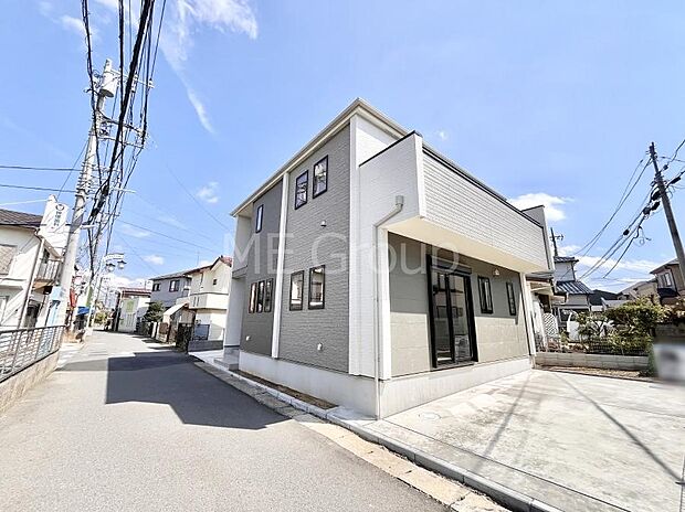 たっぷりの陽光と心地よい風が舞い込む住まい