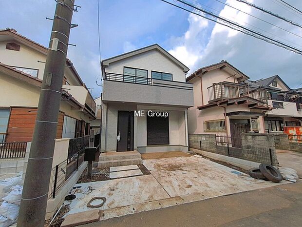 ~Exterior~ 京成本線「京成大和田」駅徒歩8分!駅近の利便性と豊かな自然を享受する住環境のもと、彩り豊かな快適な暮らしは家族を笑顔にしてくれそうです。住みたくなる家。暮らしたい町。